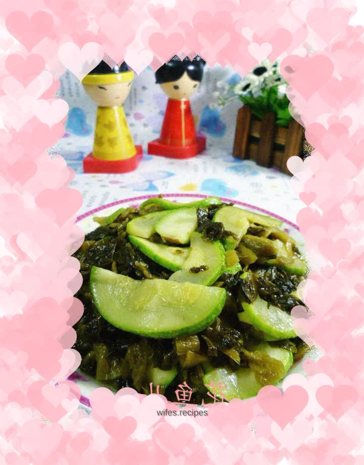 Stir-fried zucchini with sauerkraut