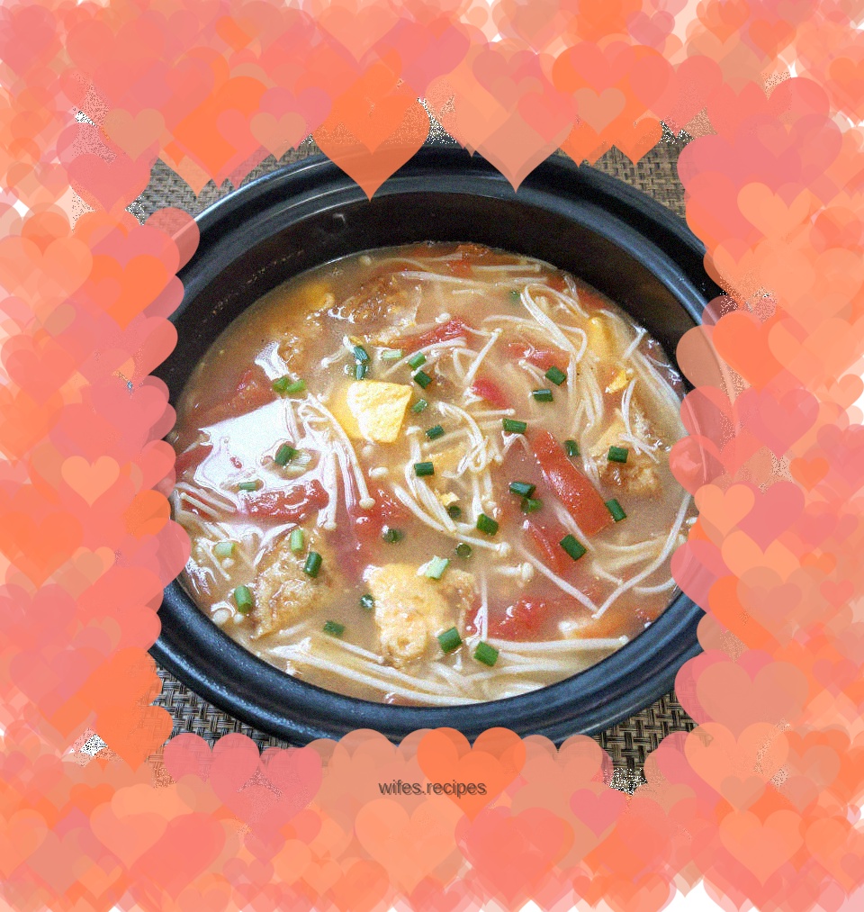 Enoki Mushroom, Tomato and Egg Soup