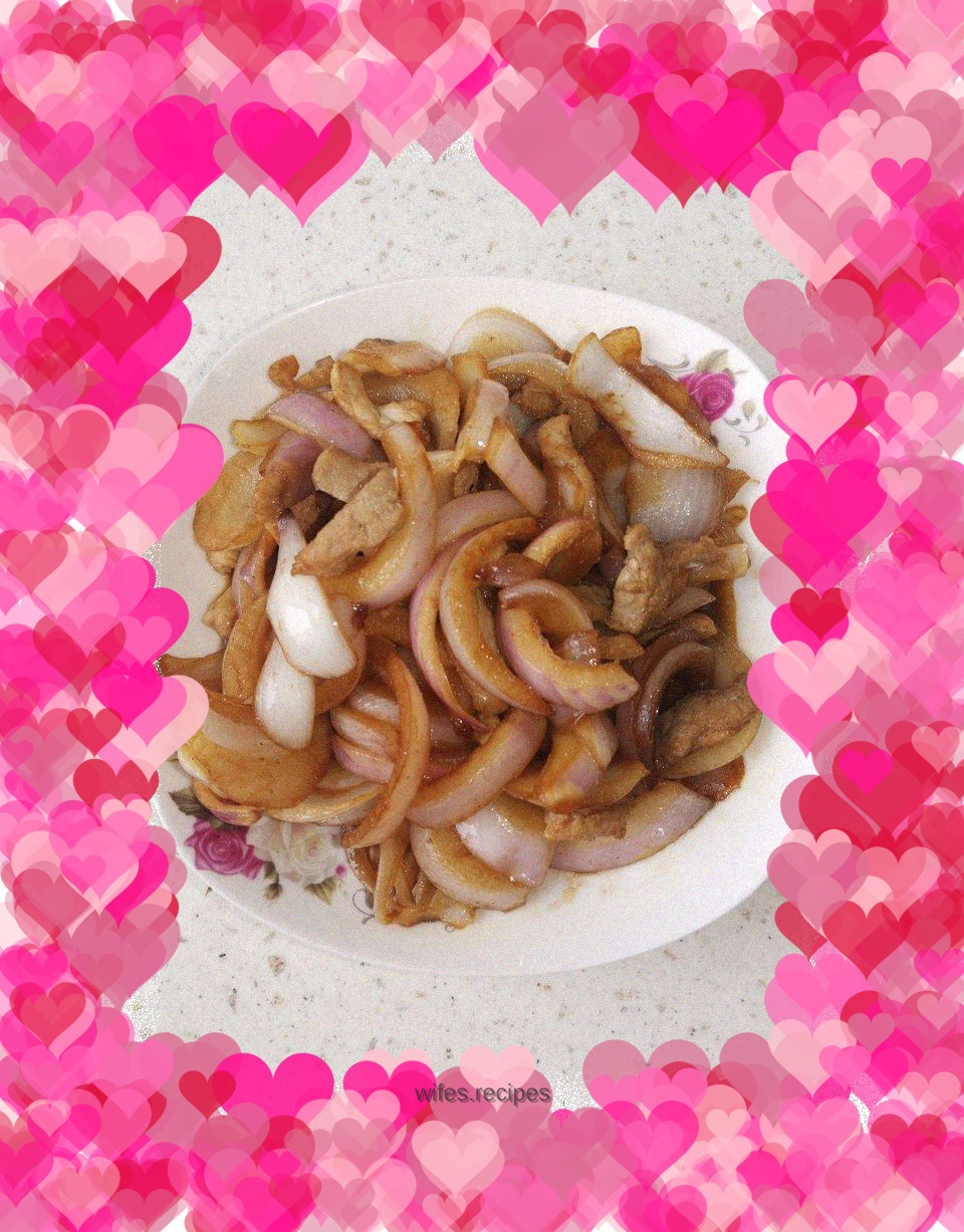 Fried meat with onions
