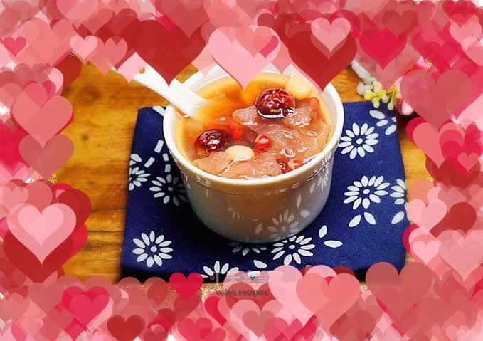 Tremella, red dates and red bean soup