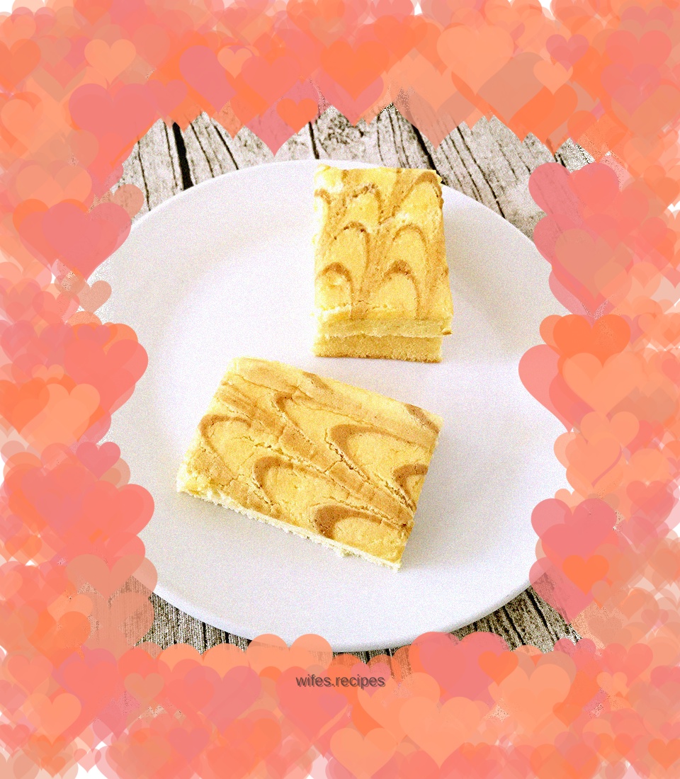 Feather pattern cake