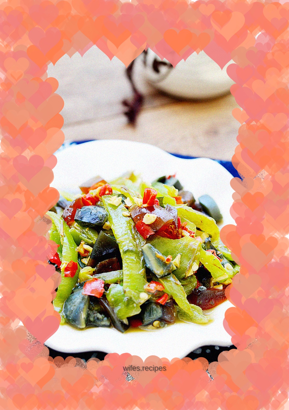 Grilled tiger skin pepper mixed with preserved eggs