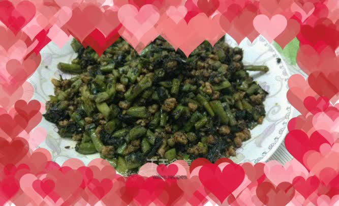 Olive vegetables and minced beans