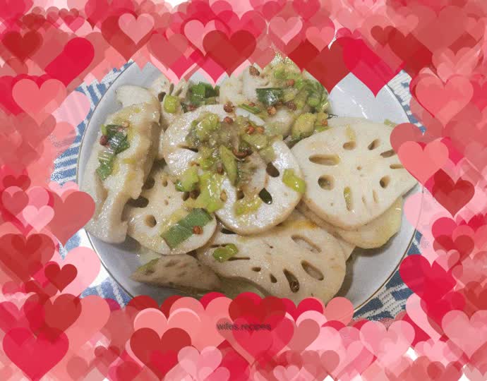 Scallion oil and lotus root slices