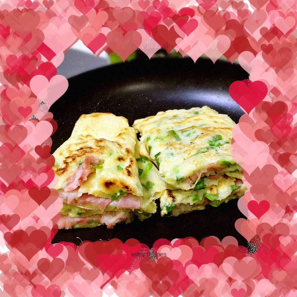 Bacon, chive and egg pancake
