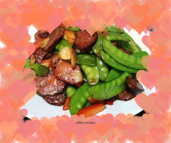 Stir-fried spicy sausage with snow peas