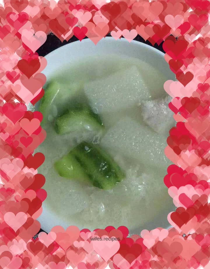 Bamboo Piss Lean Pork and Luffa Soup