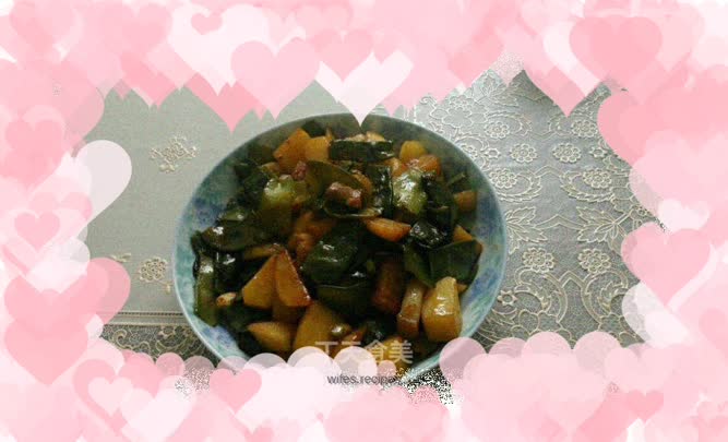 Stewed beans with potatoes