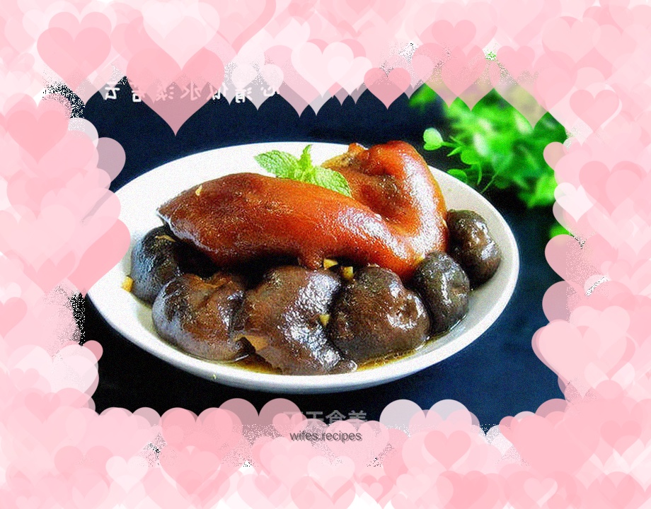 Braised pork trotters