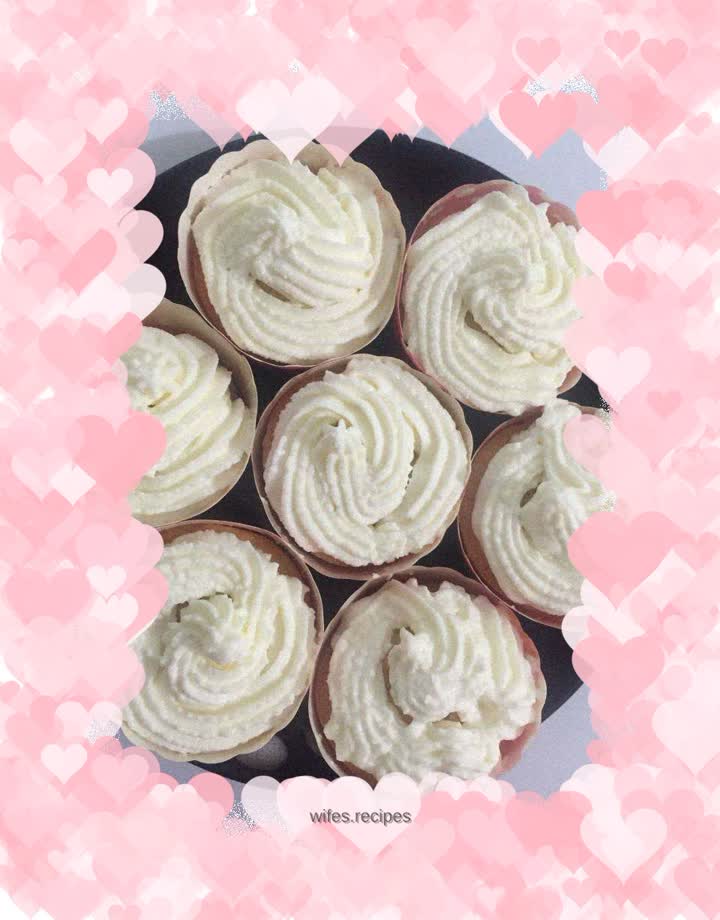 Cream Cupcakes