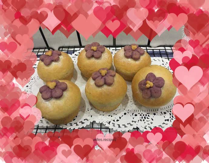 Purple sweet potato flower bun
