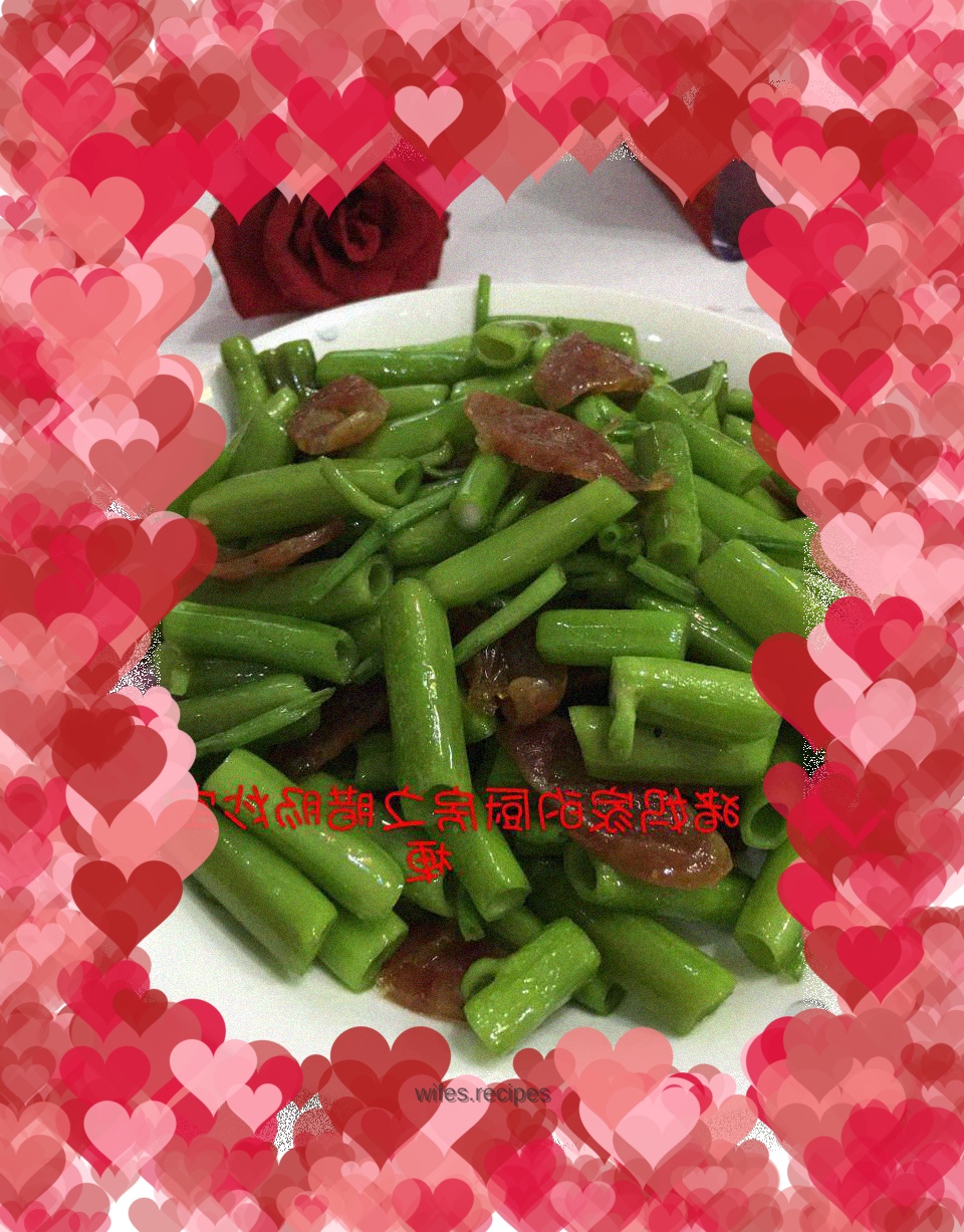 Sausage stir-fried vegetable stems