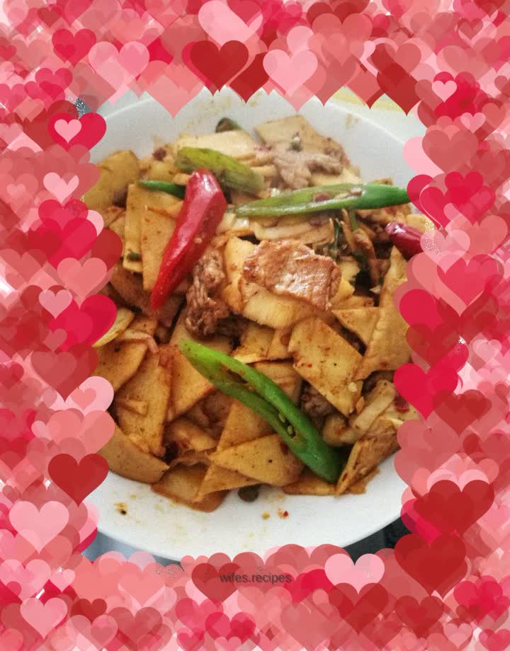 Stir-fried pork slices with bitter bamboo shoots