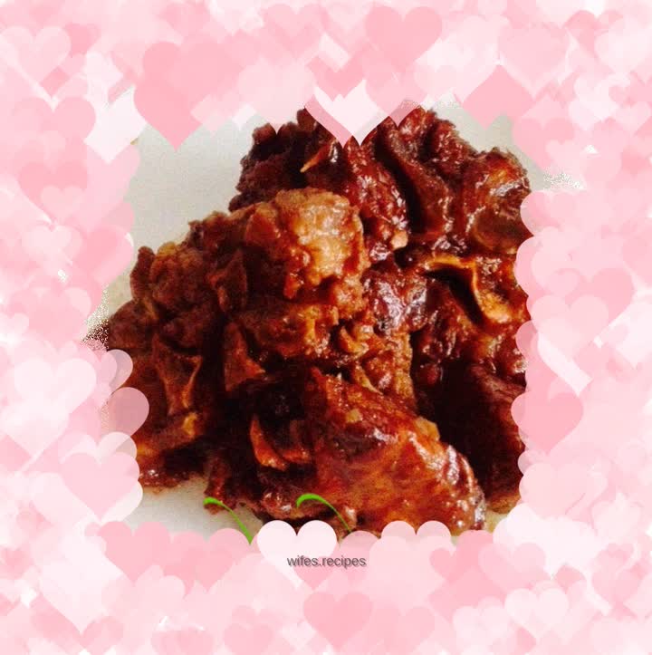 Braised pork ribs in soy sauce