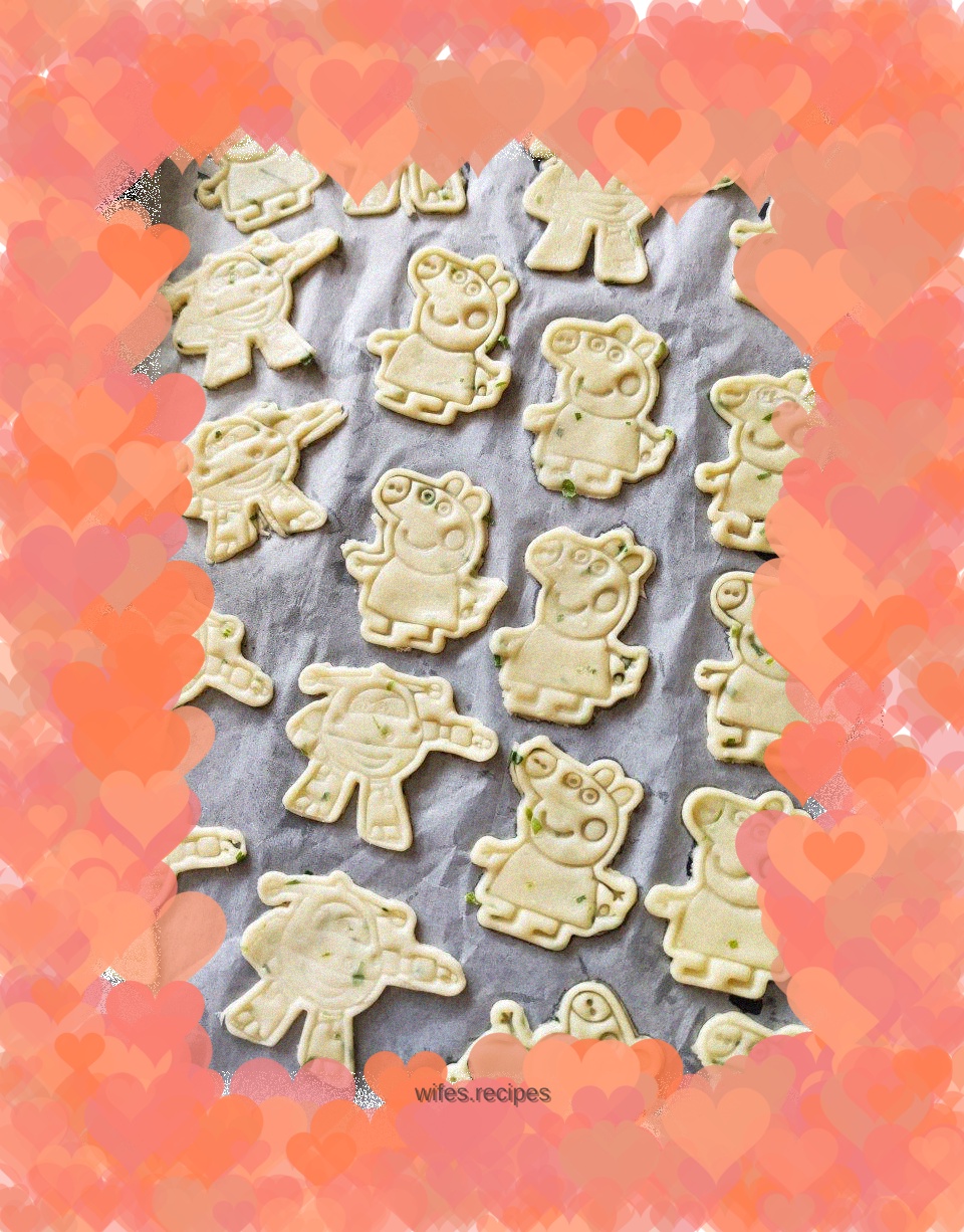Cartoon scallion biscuits