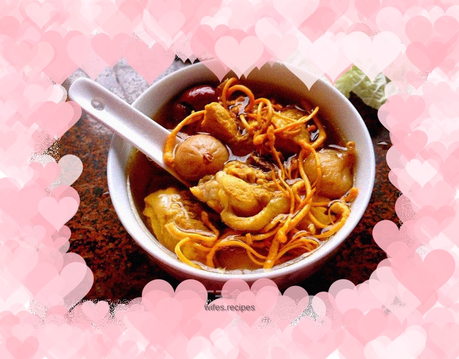 Cordyceps flower and fig chicken soup