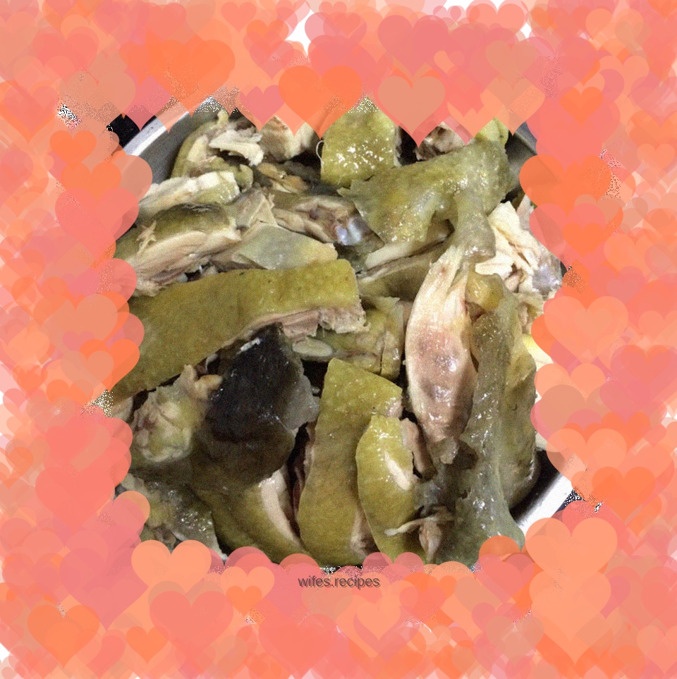 Gray-skinned white-cut chicken