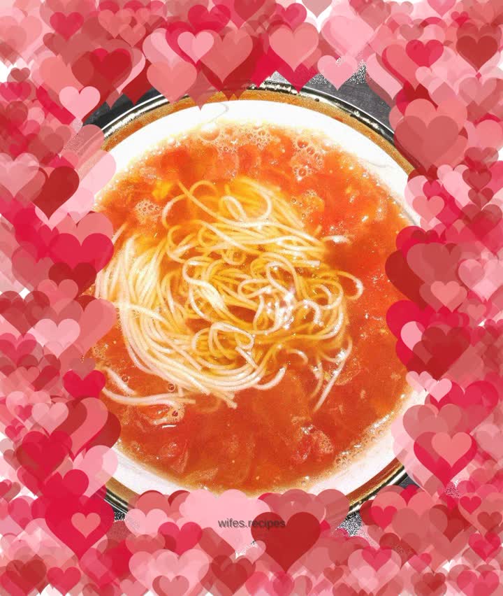 Tomato noodle soup