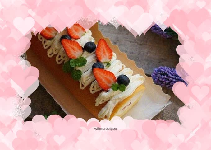 Strawberry cake roll