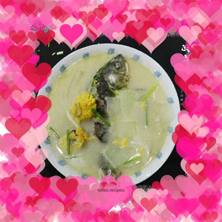 Crucian carp and winter melon soup