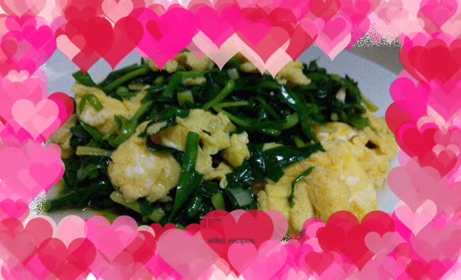 Fried leeks with eggs