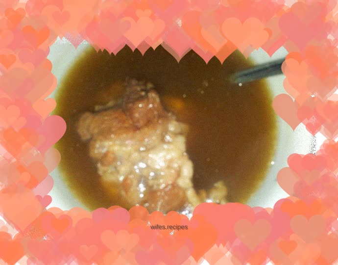 Eucommia Ganoderma and Pig Tail Soup