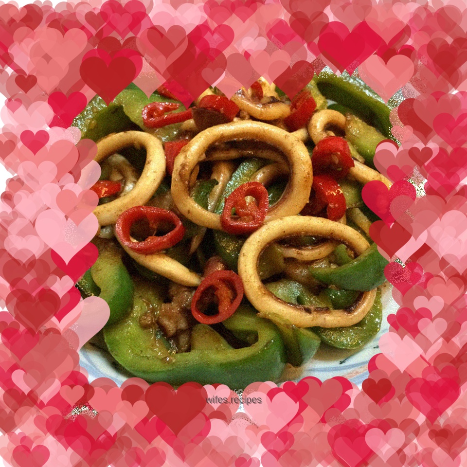 Fried squid with green pepper