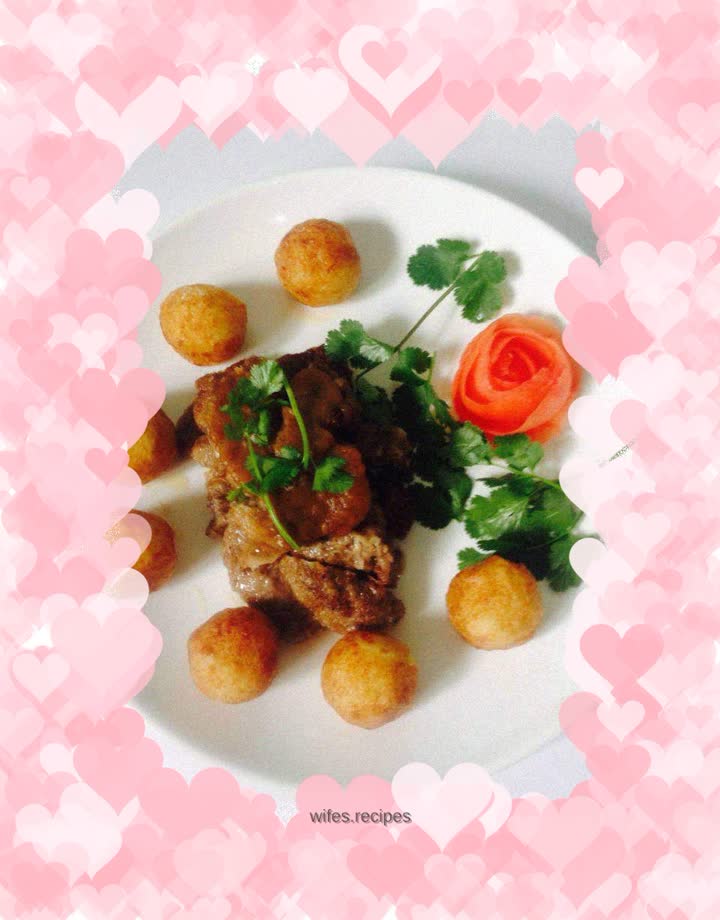 Mashed Potatoes and Black Pepper Steak