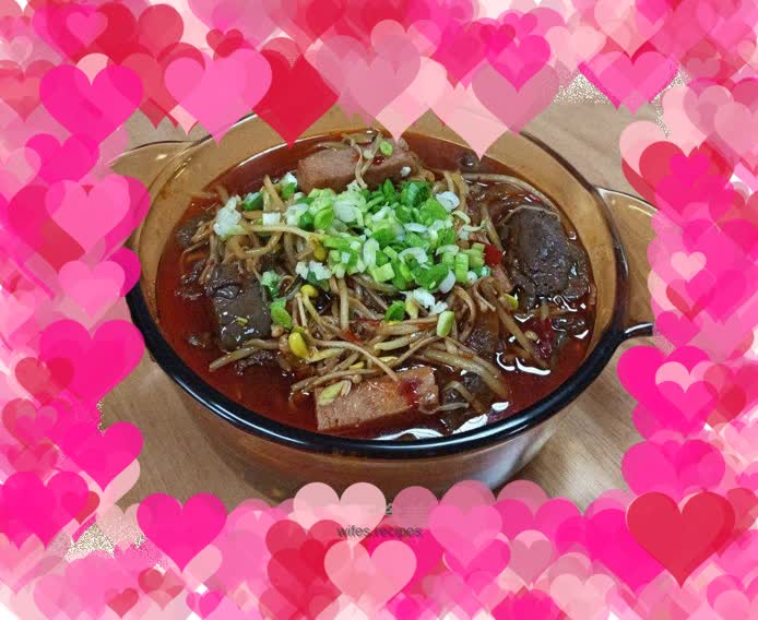 Hot pot base: roasted duck blood