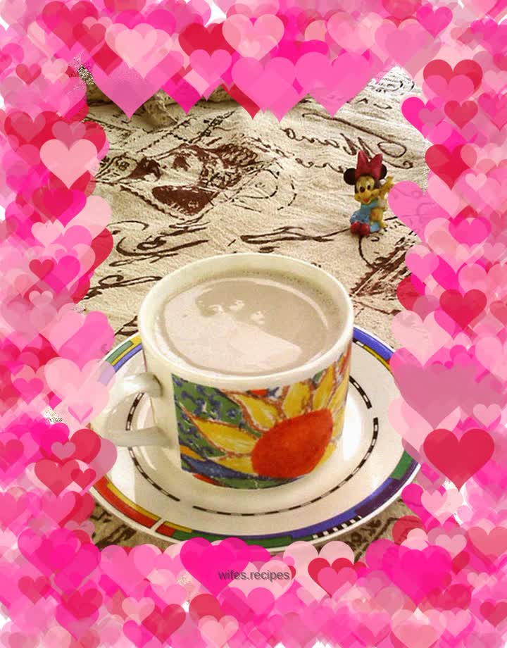 Fried peanuts and black soybean milk