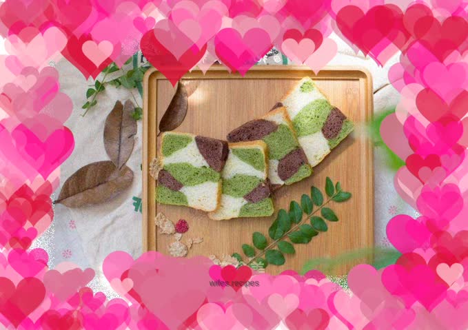 Soft three-color toast