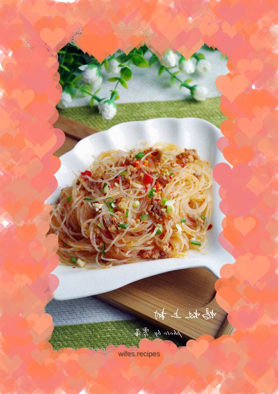 Ants climbing the tree