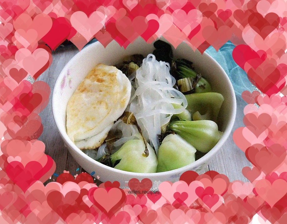 Pickled cabbage soup and rice noodles