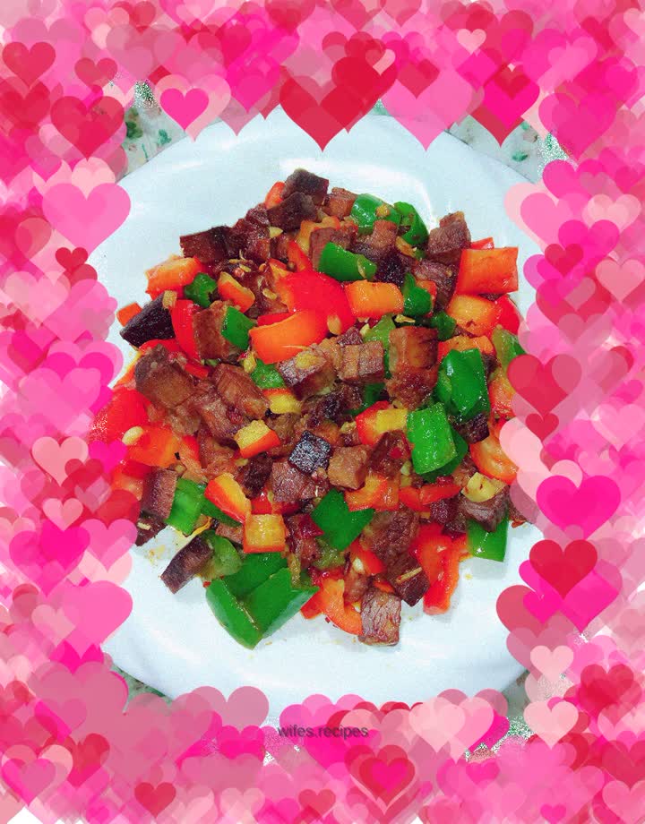 Dice beef with double pepper