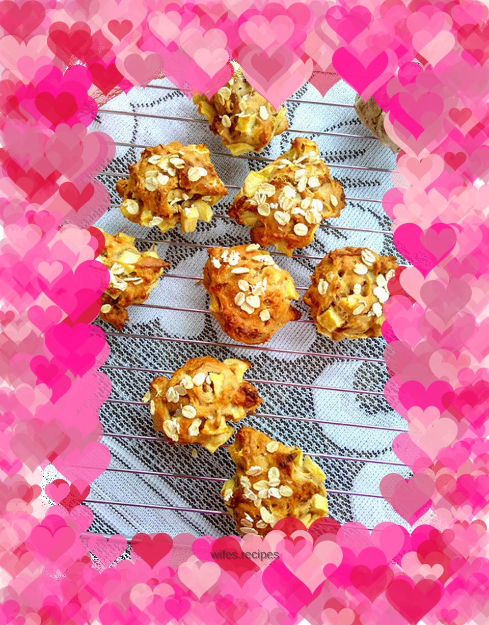 Oatmeal Apple Rose Scones