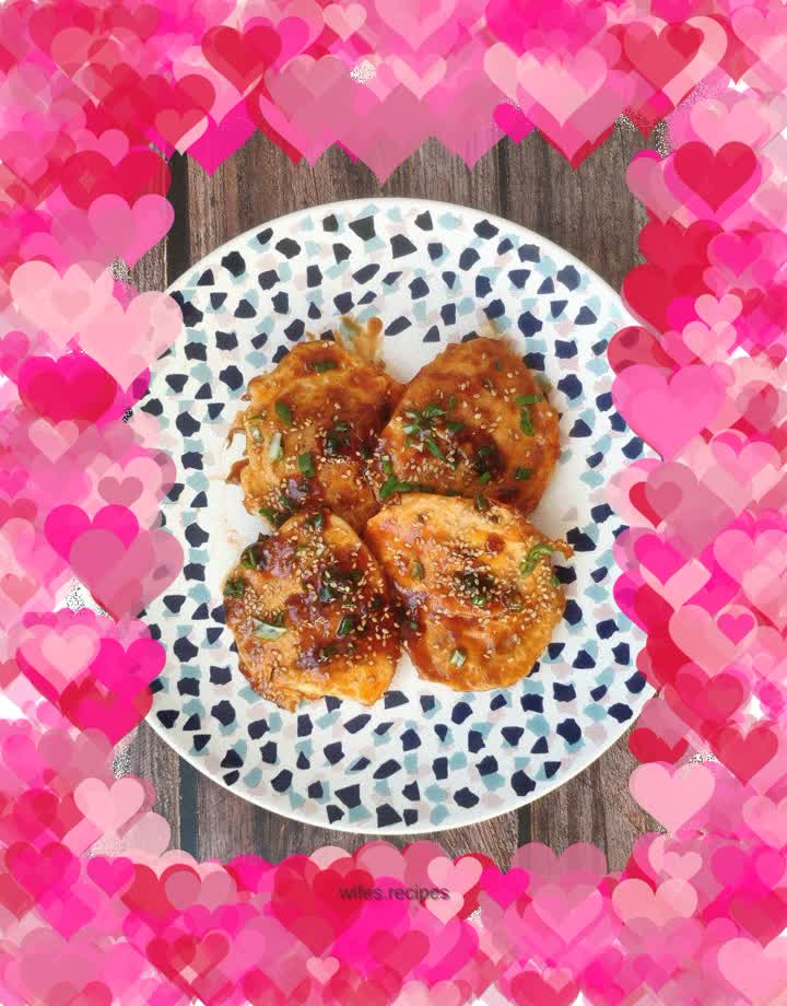Tomato sauce eggs