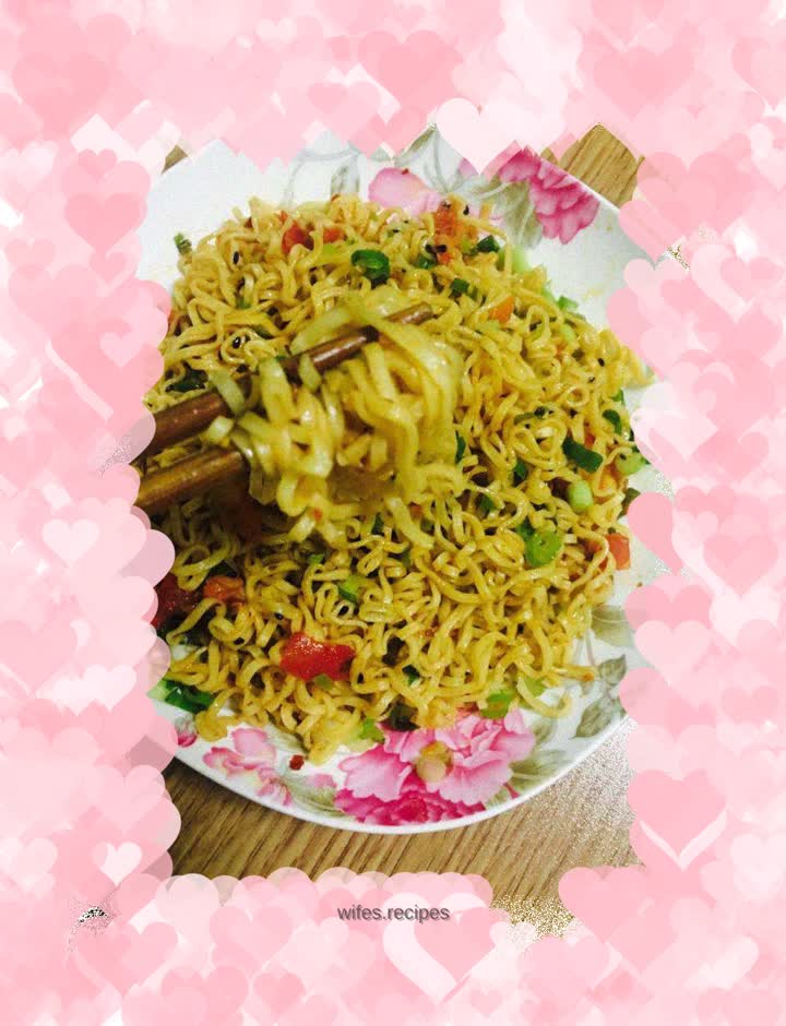 Fried instant noodles
