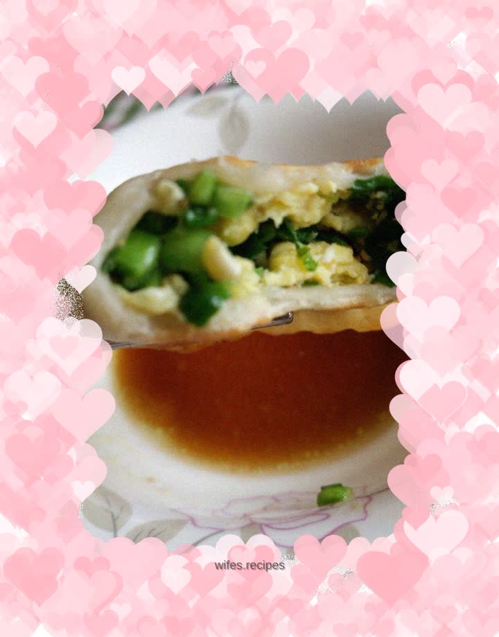 Chives, sea rice and egg stuffing box