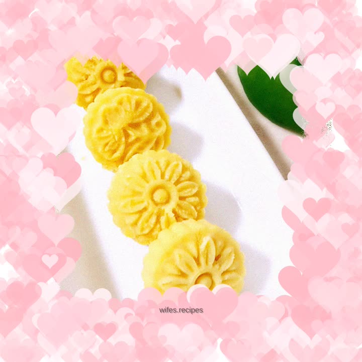 Homemade mung bean cake