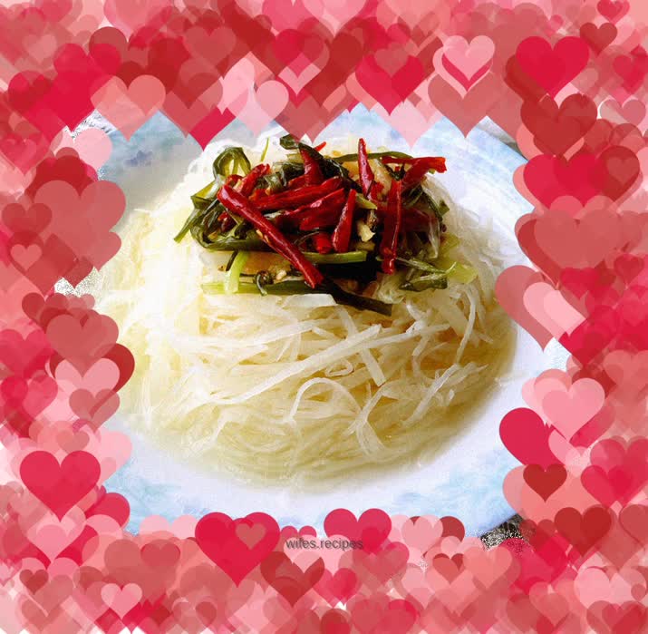 Stir-fried shredded potatoes