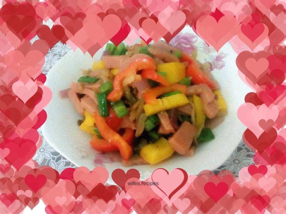 Stir-fried shredded ham with colored pepper and pickled mustard