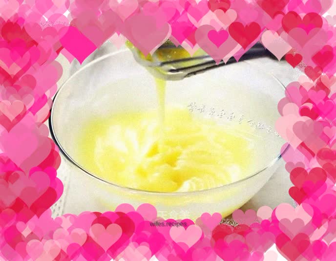 Egg yolk salad dressing—zero additives, healthier