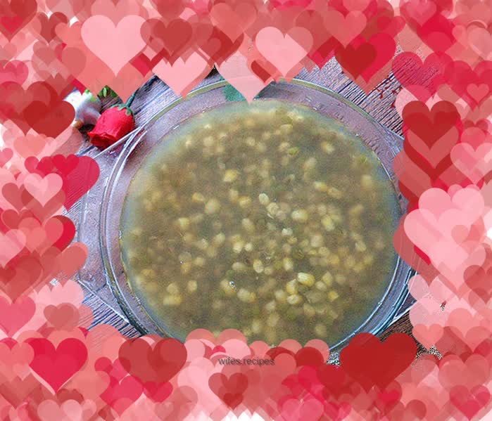 Sweet Corn and Mung Bean Soup