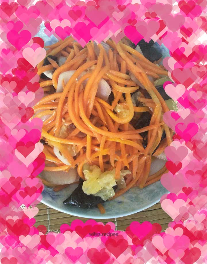 Fried carrots with onions