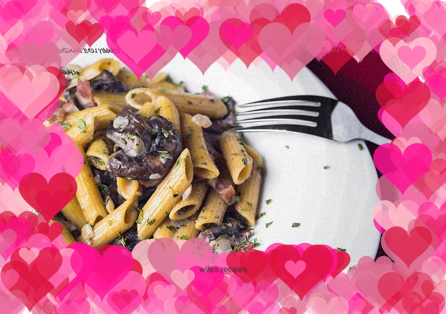 Whole Wheat Gluten-Free Pasta with Mushroom Cream Sauce