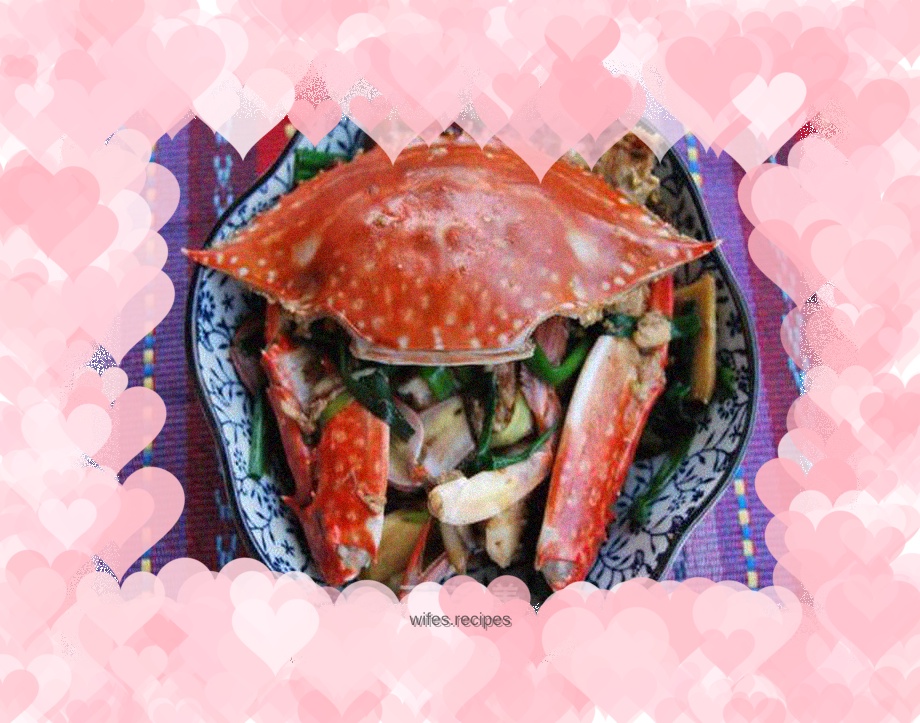 Stir-fried crab with ginger and scallion