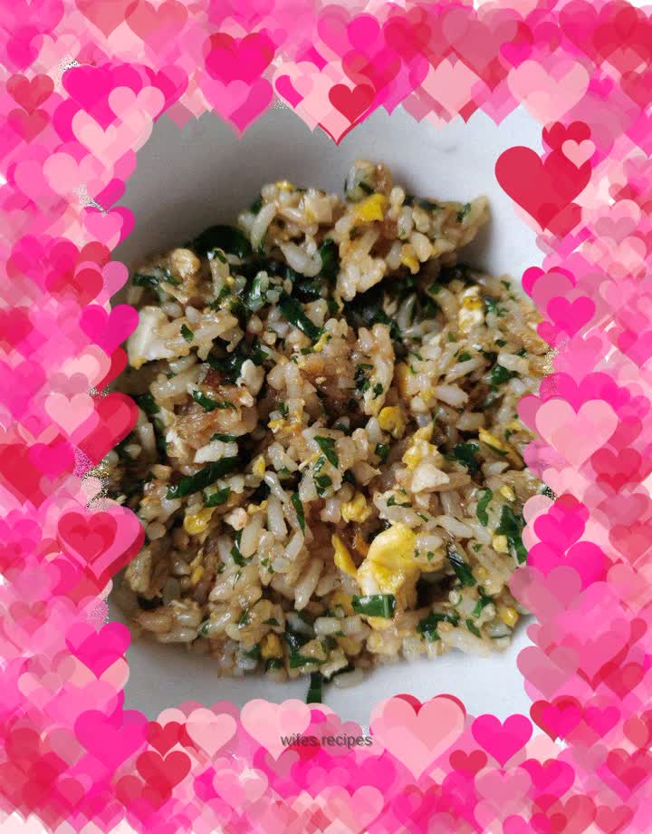 Fried rice with fake beetroot and egg
