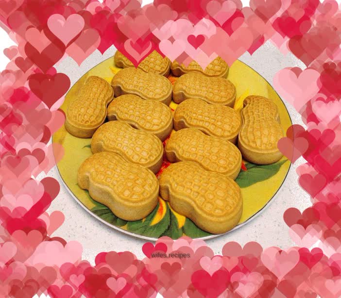 Peanut shaped mooncake