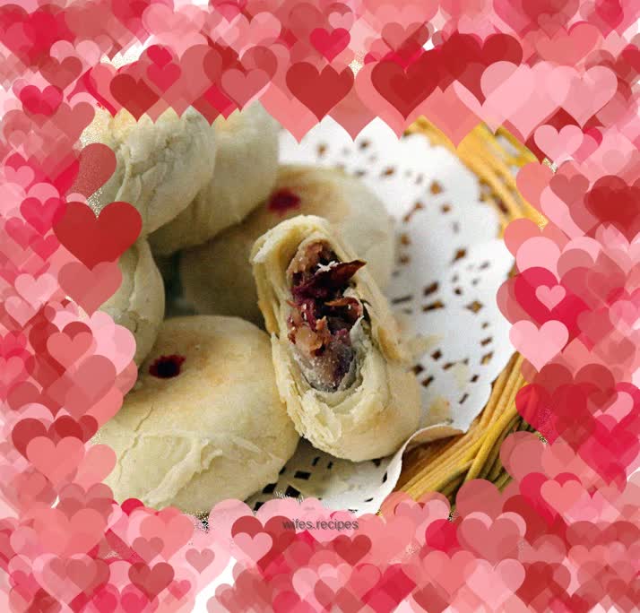 Rose glutinous rice cake