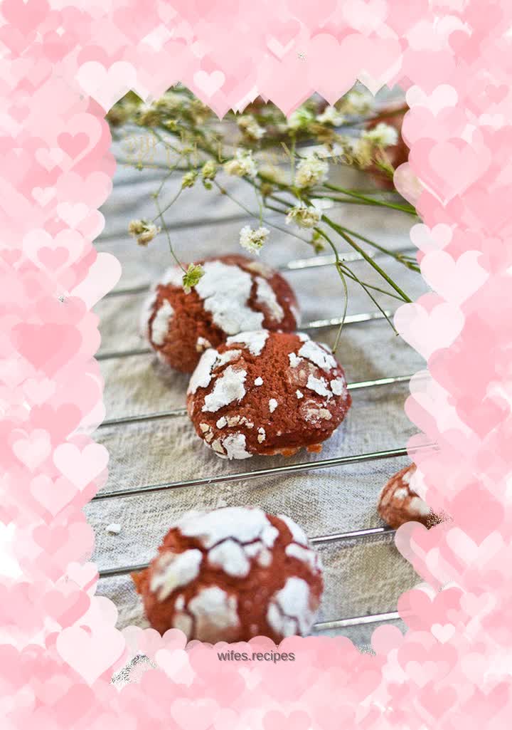 Red Velvet Cracked Cookies